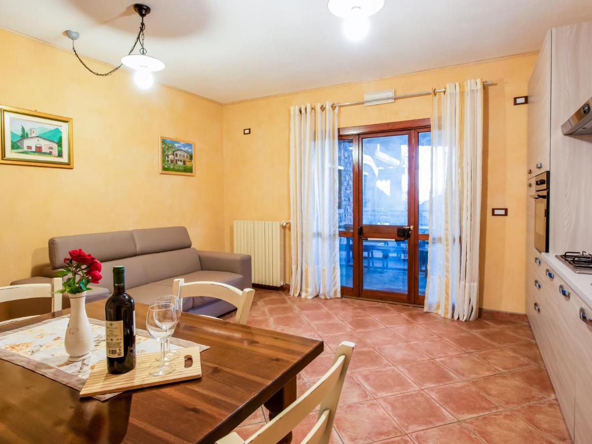 Beautiful Chalet With Swimming Pool In Lombardy Villa Marone Dış mekan fotoğraf