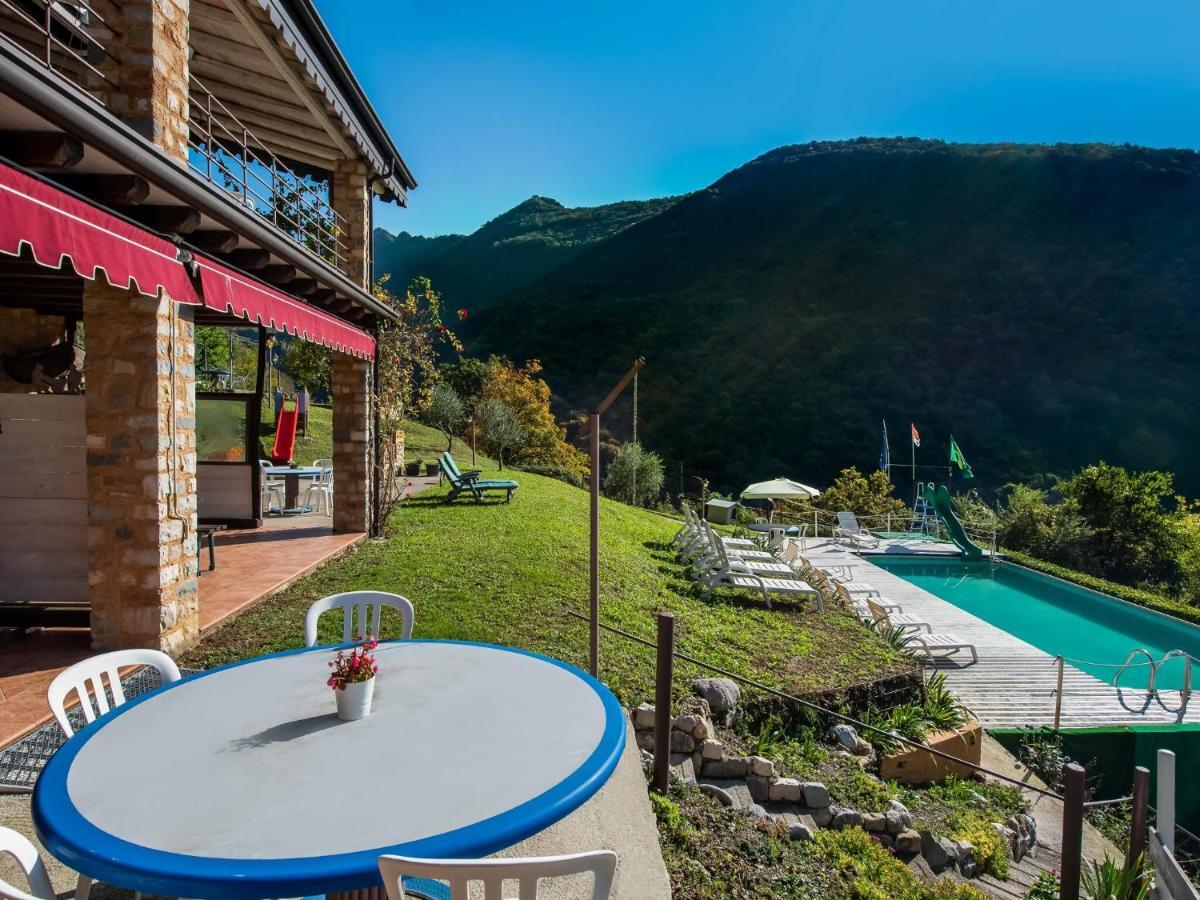 Beautiful Chalet With Swimming Pool In Lombardy Villa Marone Dış mekan fotoğraf